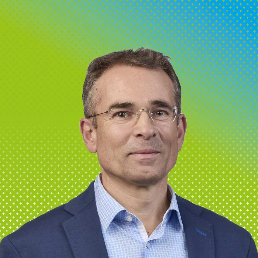 Philipp Ritter mit HIntergrund